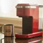 Compact Red Single Serve Coffee Machine – 6 Cup Sizes, Fits Travel Mugs