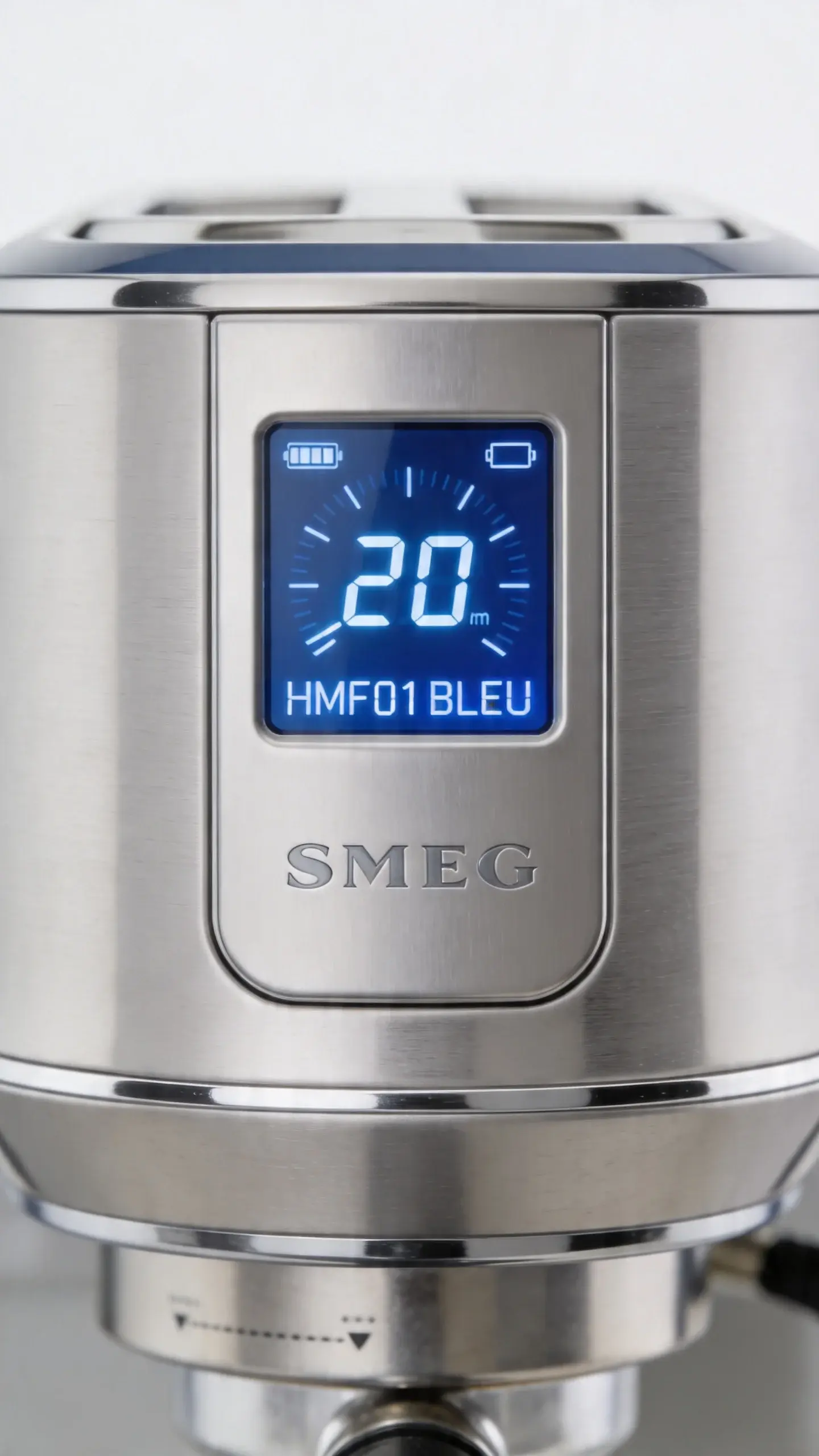 Smeg HMF01BLEU digital speed display, clean studio closeup